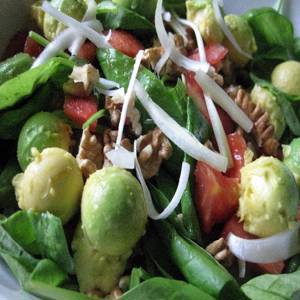 La foto della ricetta Avocado Ai Pomodori di Tuduu adatta a Vegetariani, vegani, intolleranti al lattosio, diete senza glutine.