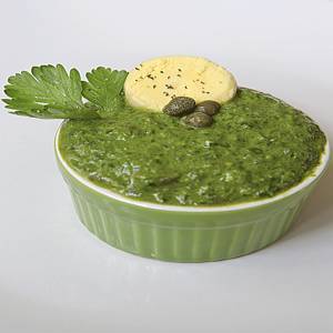 La foto della ricetta Salsa Al Verde di Tuduu adatta a Vegetariani, vegani, diete senza lattosio, pescetariani.