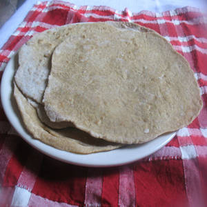 La foto della ricetta Tortillas Di Frumento di Tuduu adatta a Vegetariani, diete senza nichel, pescetariani.