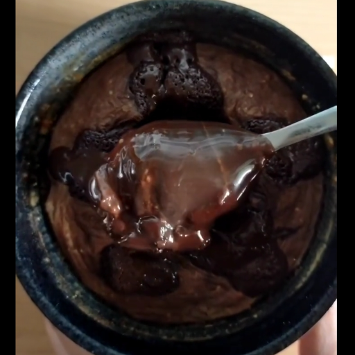 La foto della ricetta Tortino al cioccolato di Arte in Tavola adatta a Vegani, Vegetariani, Intolleranti al lattosio