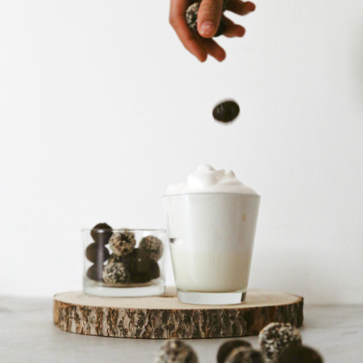 La foto della ricetta Cereal Choco balls di Arte in Tavola adatta a Vegetariani, diete senza lattosio, pescetariani.