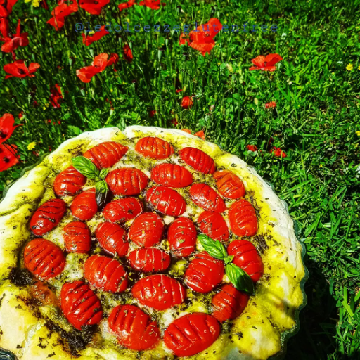 La foto della ricetta Pizza con pesto di basilico. di @ledolcezzeglutenfree adatta a Celiaci, Intolleranti al lattosio