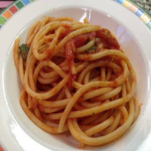 La foto della ricetta Bucatini Ai Pomodori Verdi di Tuduu adatta a Intolleranti al lattosio.